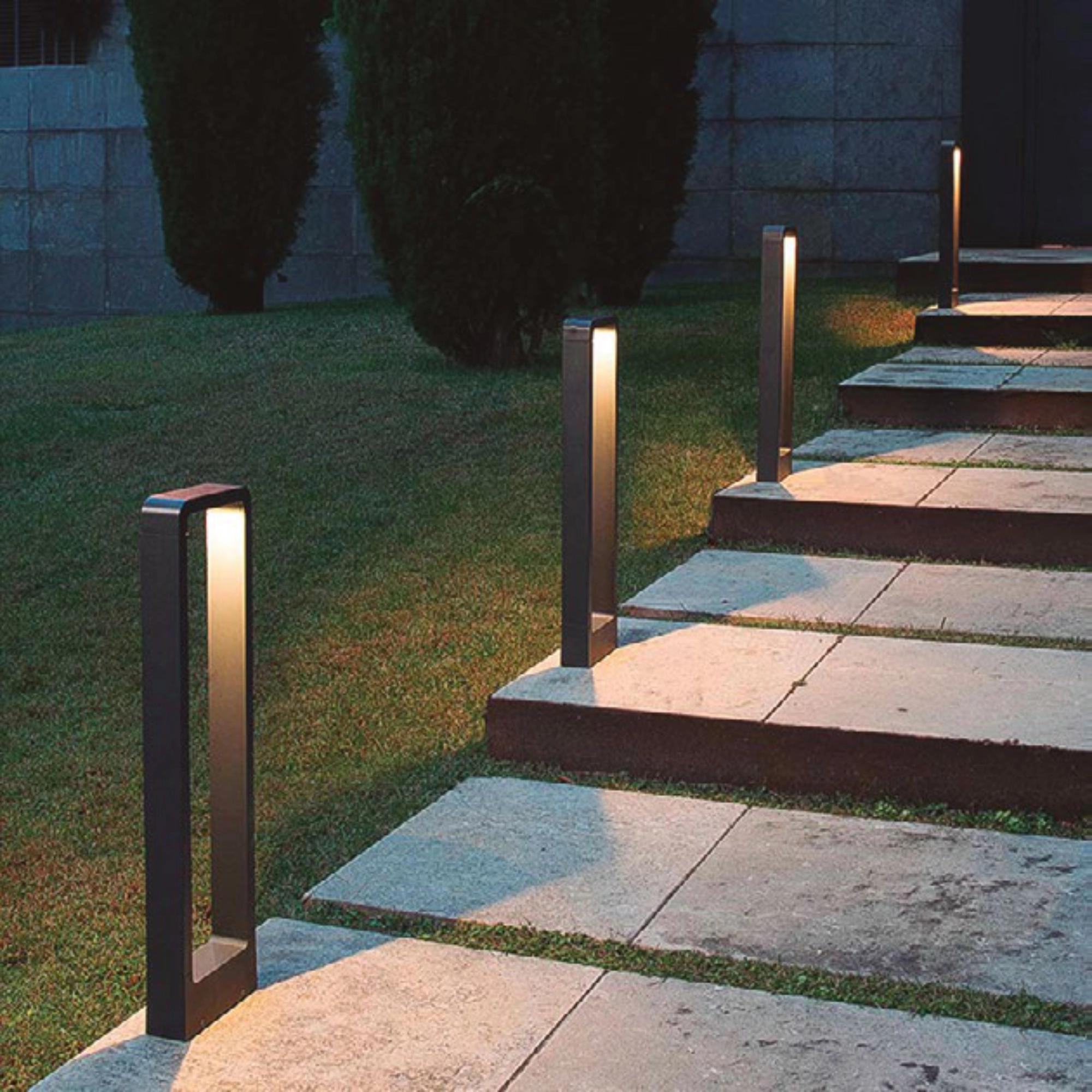 Luminario de exterior para jardín para jardín 16 cm x 57 cm x H 60 cm – Negro – Maxxi onofre ferreteria Luminario de exterior para jardín exterior 16 cm x 57 cm x H 60 cm color negro marca Maxxi modelo JR014NLED30